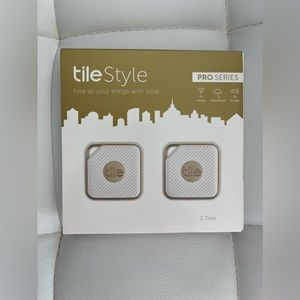 Tile Style pro series location tracker